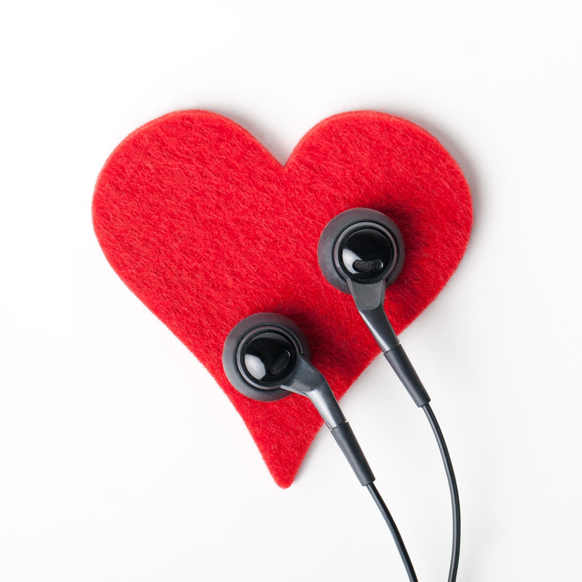 Pure Listening: A Vibrant Connection