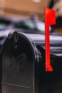 Mailbox as a metaphor for how we an approach thoguhts